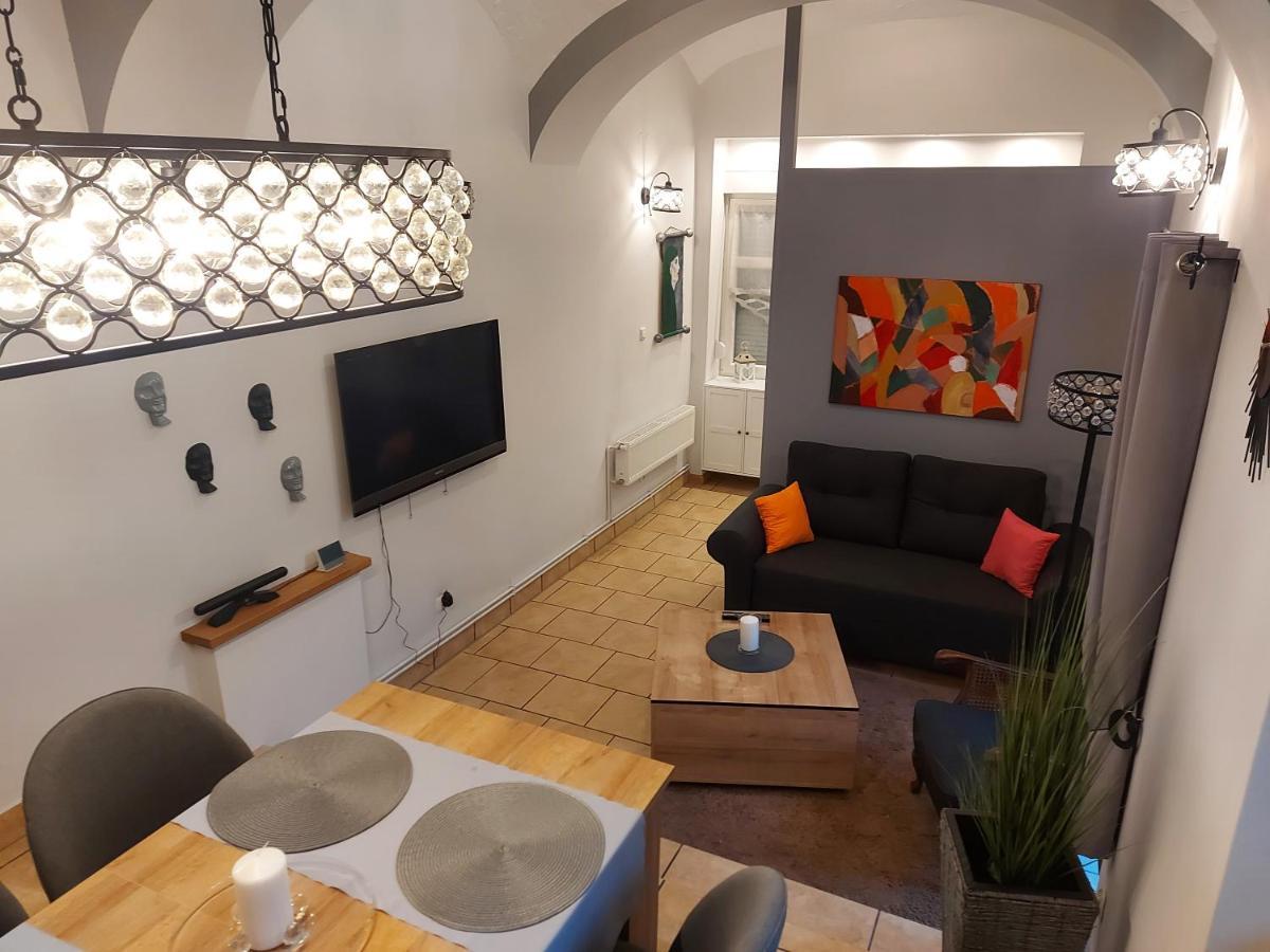 Apartament Przy Ratuszu Boguszów-Gorce Екстериор снимка