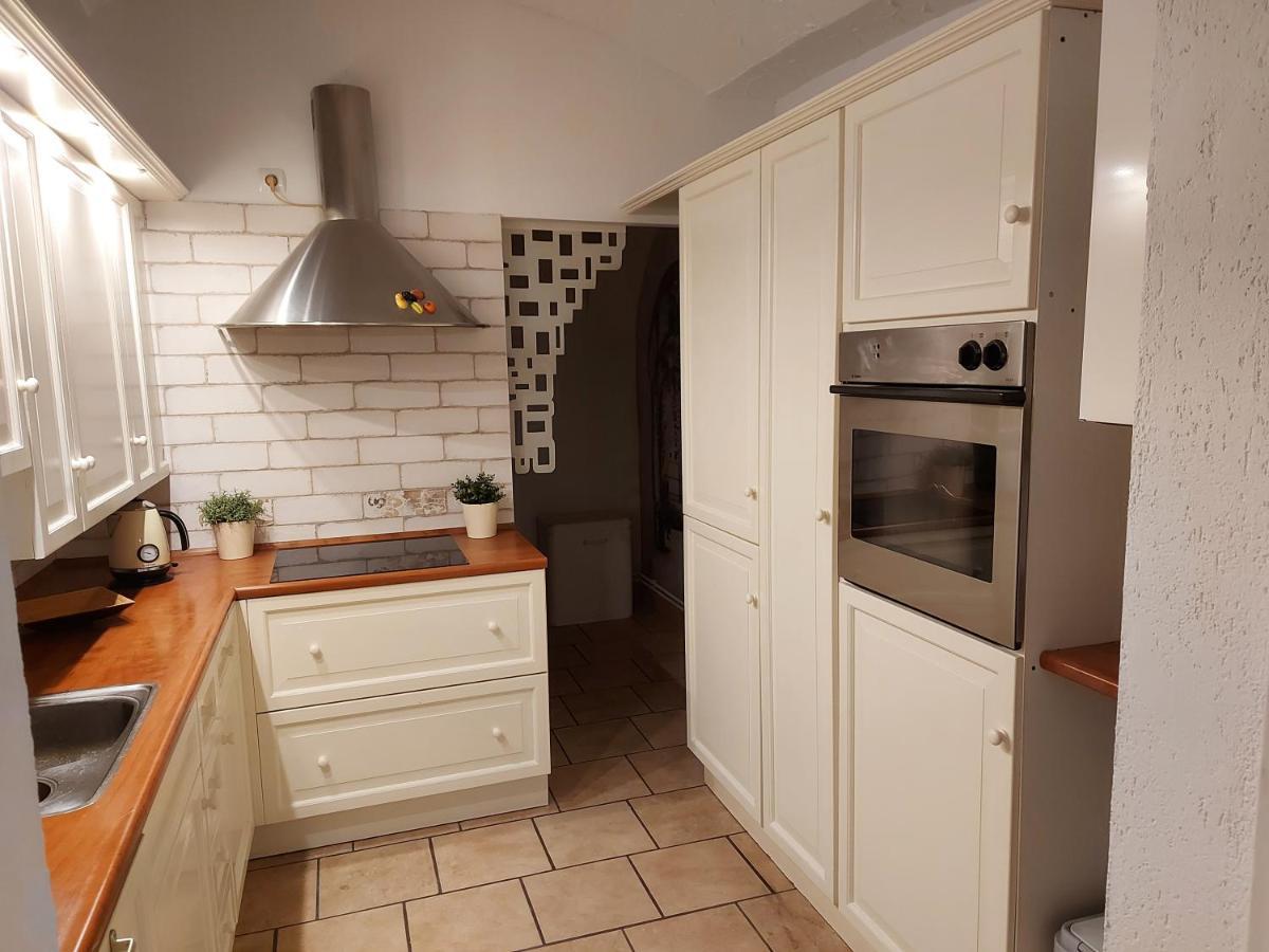 Apartament Przy Ratuszu Boguszów-Gorce Екстериор снимка